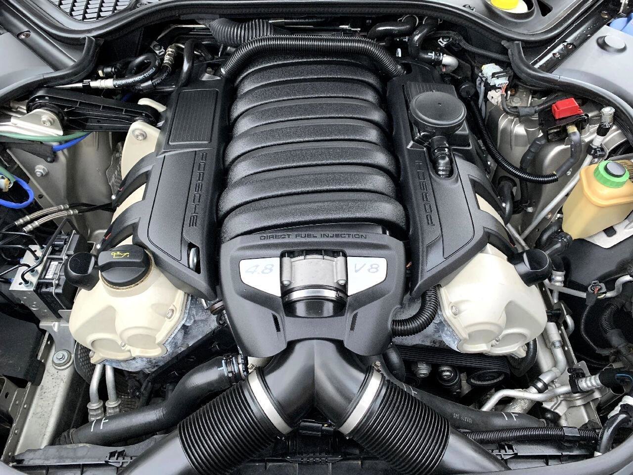 Used 2010 Porsche Panamera S image 9