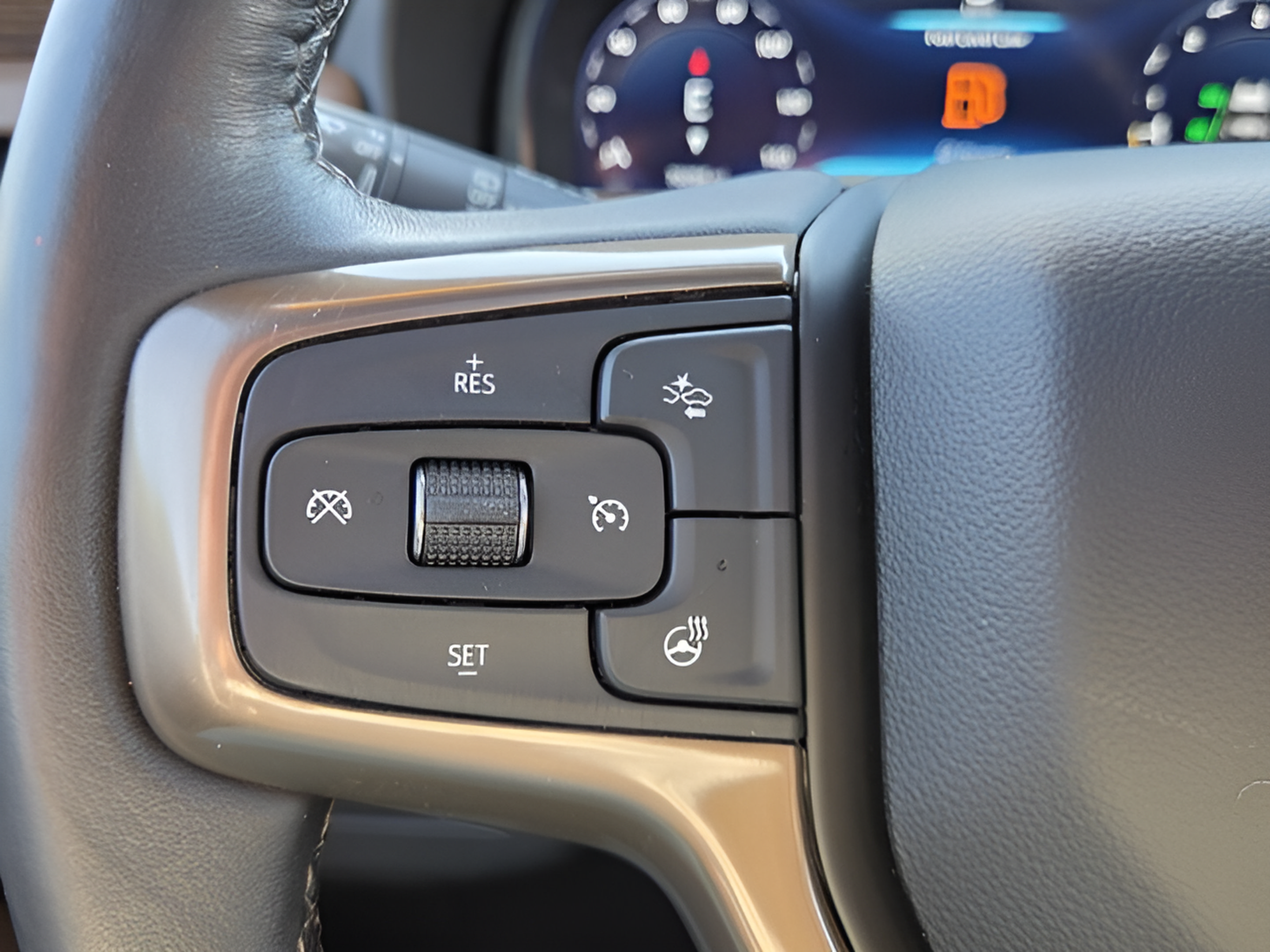 Used 2022 Chevrolet Suburban High Country RWD image 26