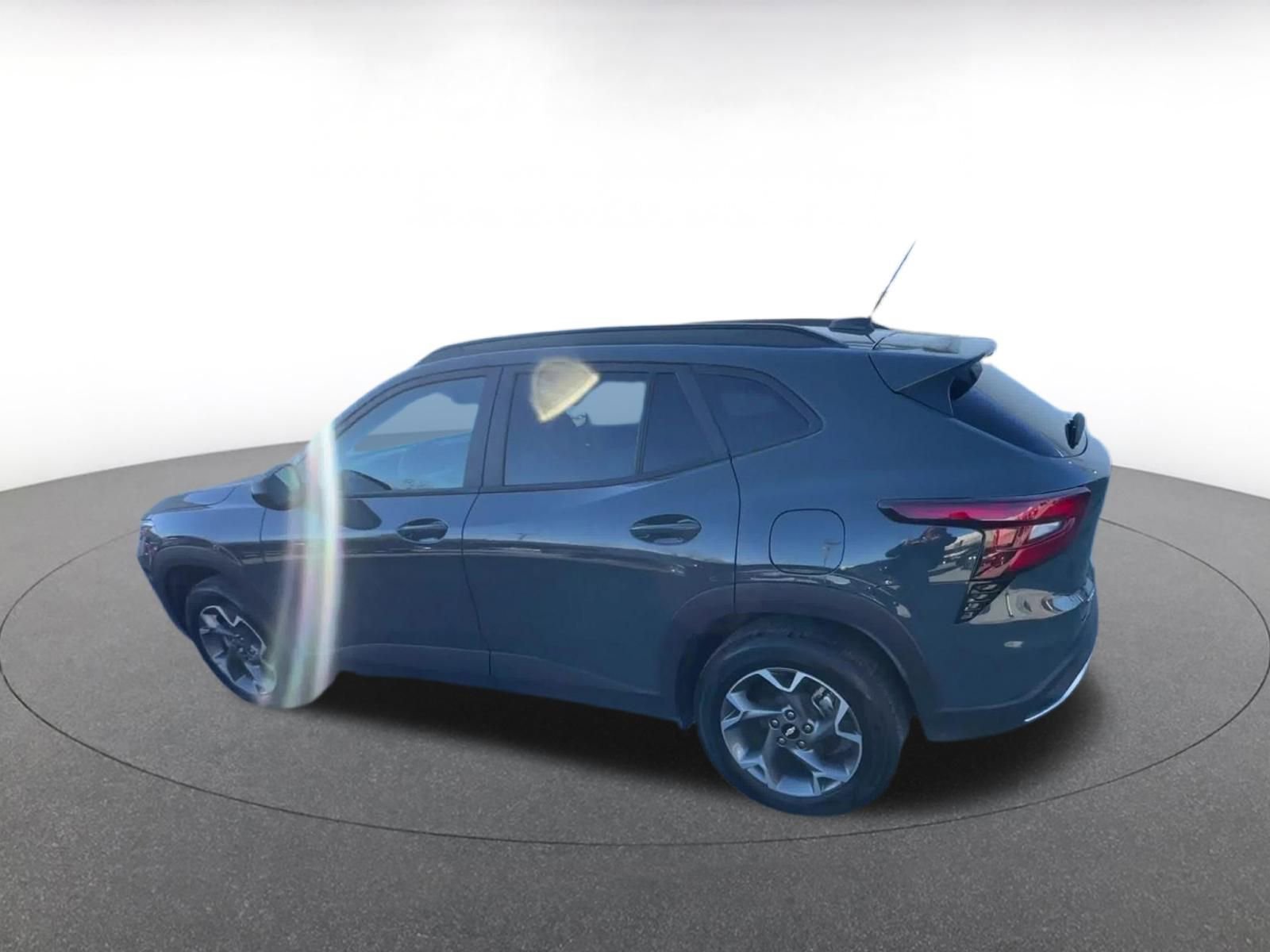 Used 2025 Chevrolet Trax LT image 10