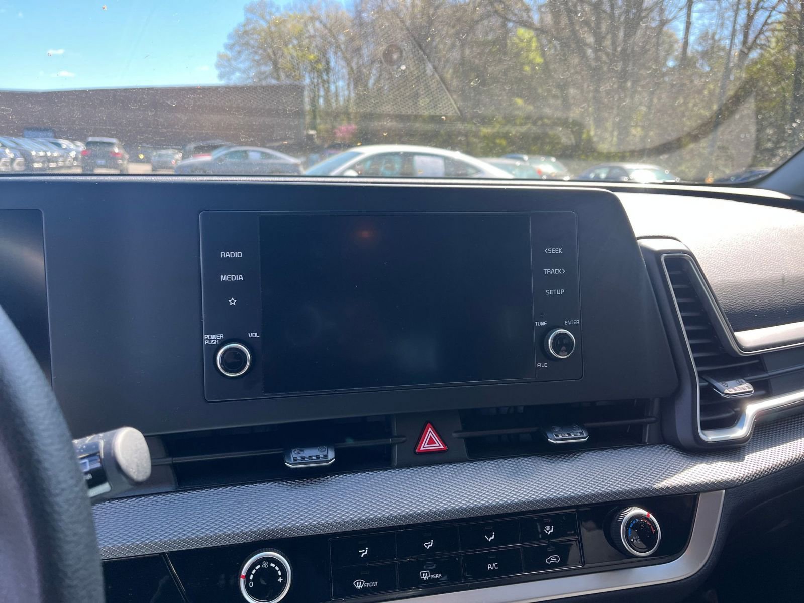 Used 2025 Kia Sportage LX image 17