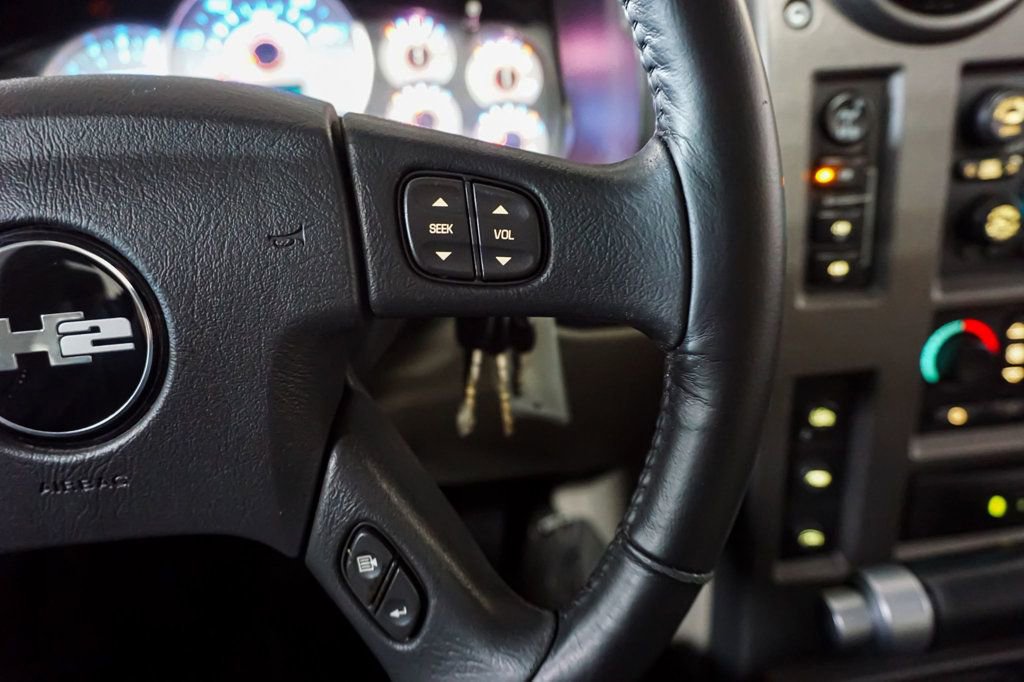 Used 2004 HUMMER H2 AWD/4WD image 62