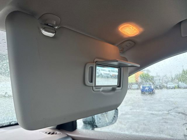 Used 2022 Nissan Rogue SV image 29