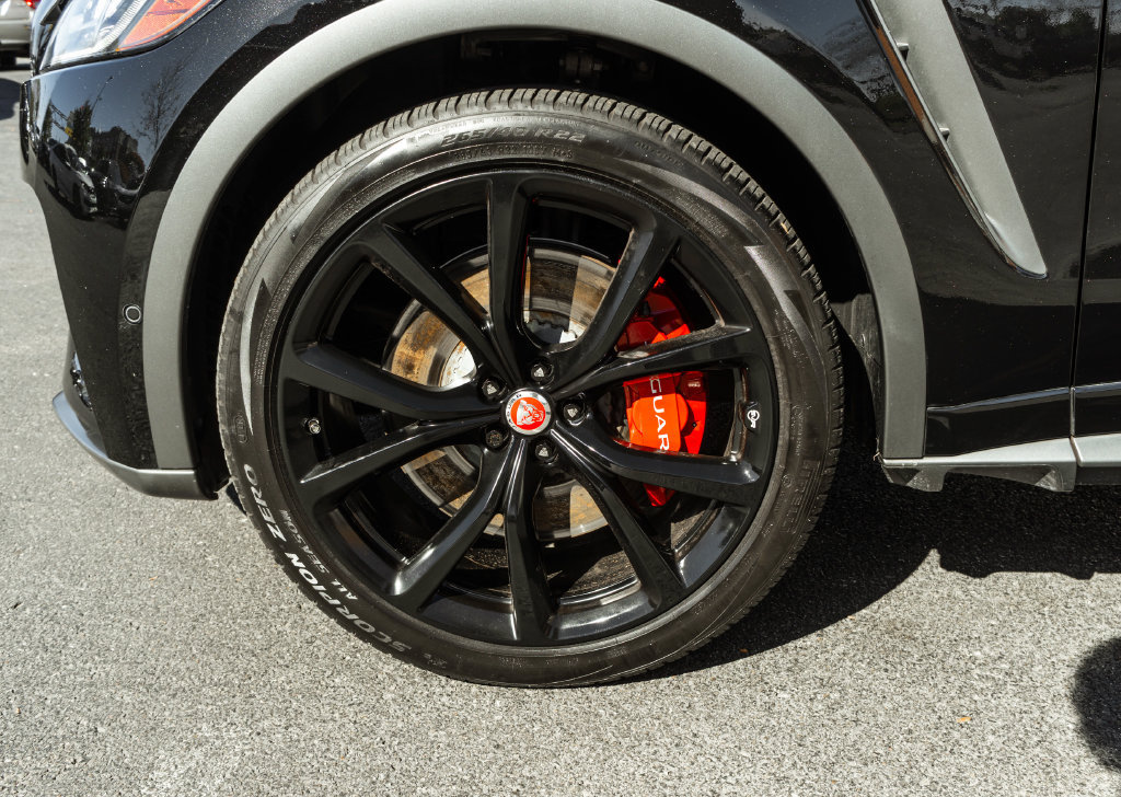 Used 2020 Jaguar F-PACE SVR AWD/4WD image 35