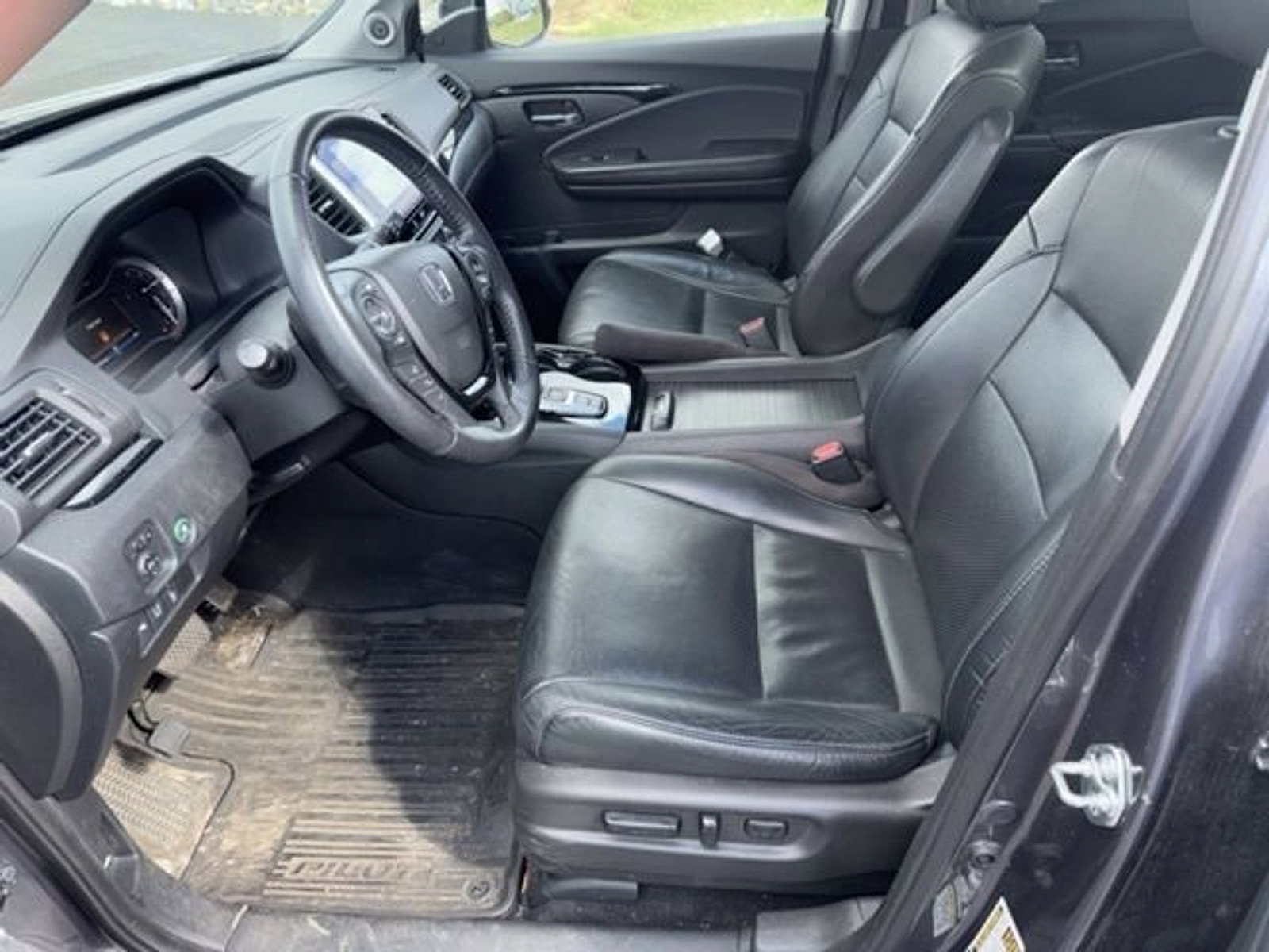 Used 2016 Honda Pilot Elite image 11