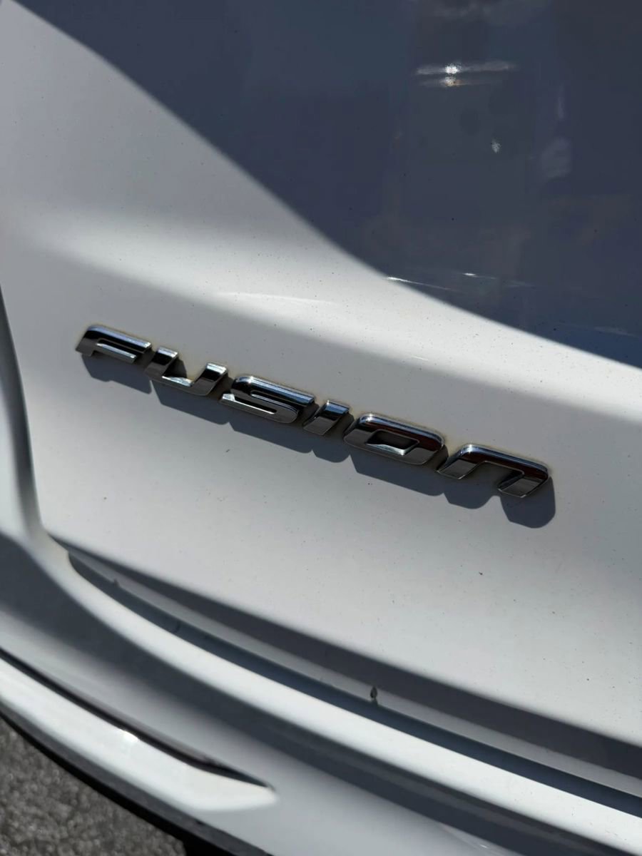 Used 2019 Ford Fusion Titanium image 5