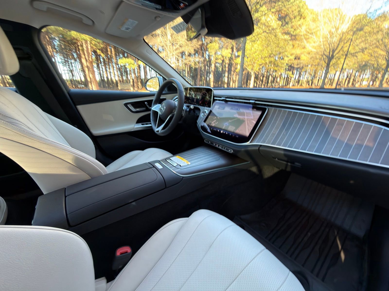 New 2026 Mercedes-Benz E 350 4MATIC Sedan image 19