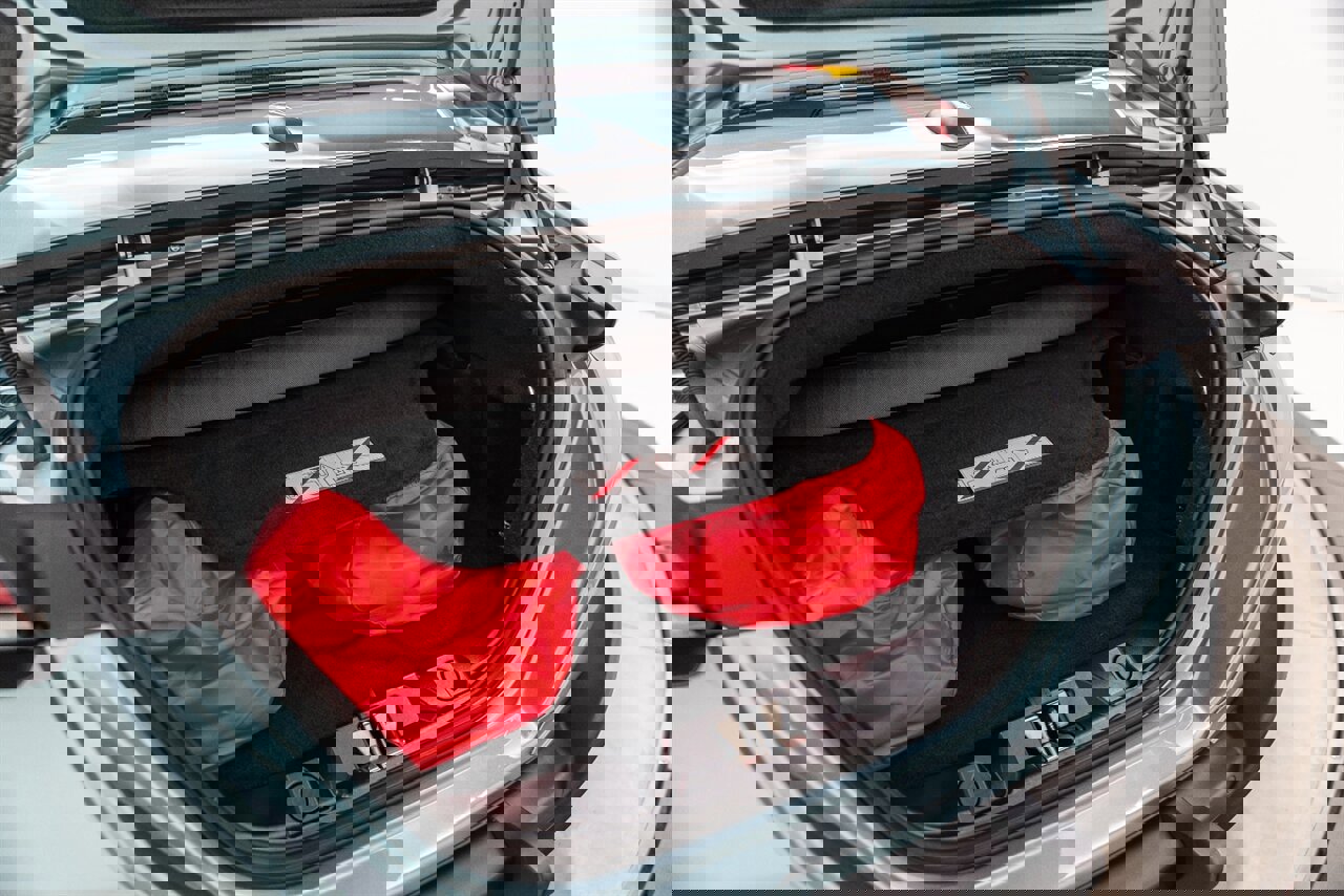 Used 2025 Ferrari Roma Spider image 41