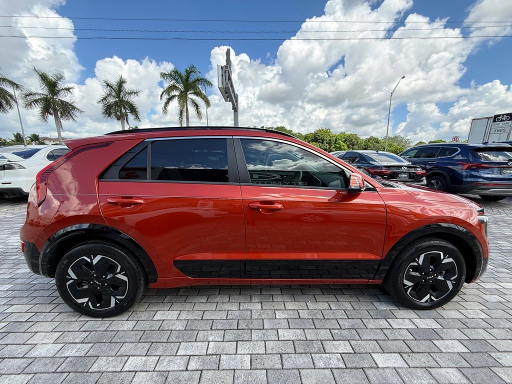 Used 2023 Kia Niro Wind image 11