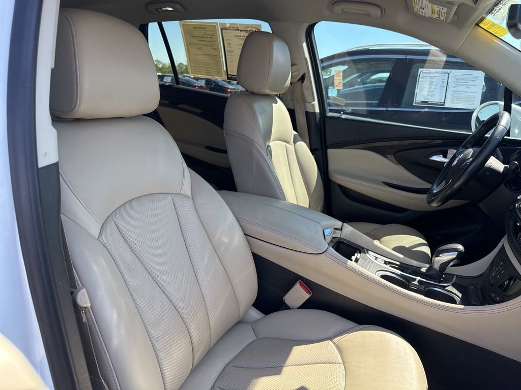 Used 2020 Buick Envision Essence FWD image 12