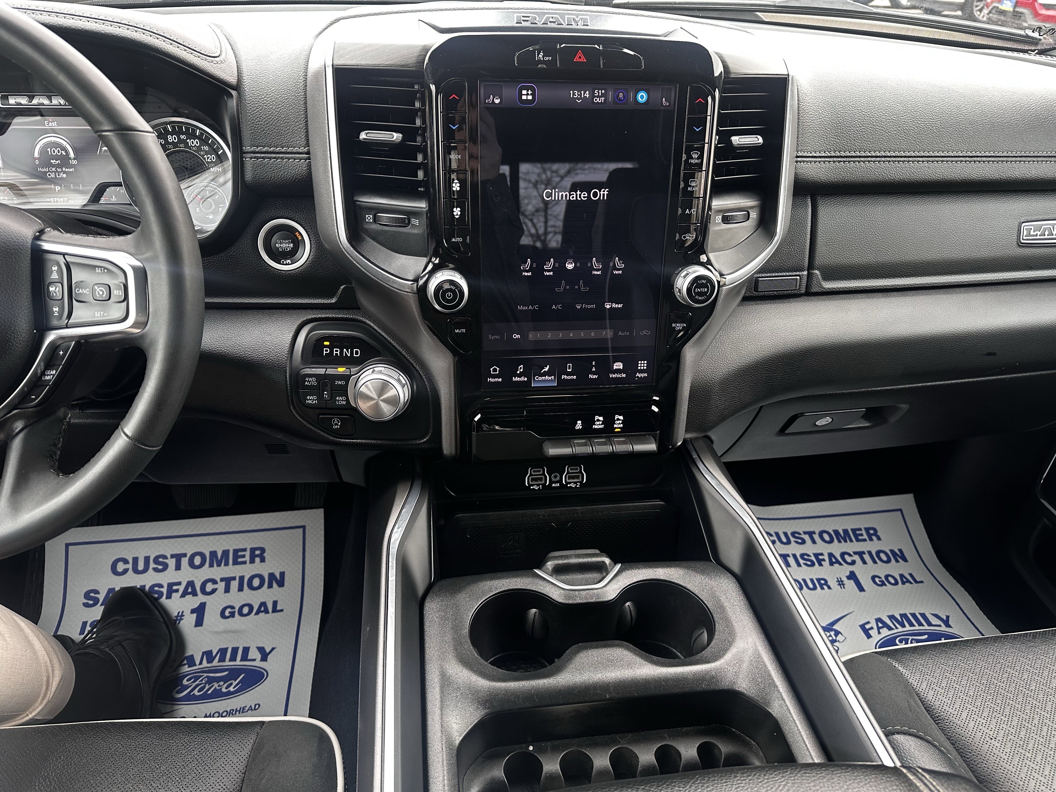 Used 2025 RAM 1500 Laramie image 10