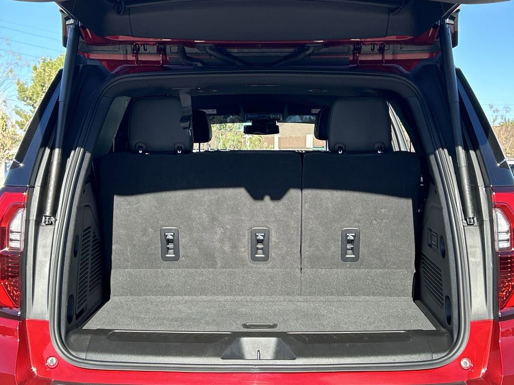 Used 2025 GMC Yukon Elevation image 26