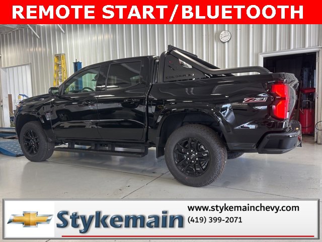 New 2025 Chevrolet Colorado Z71 w/ Midnight Edition image 3
