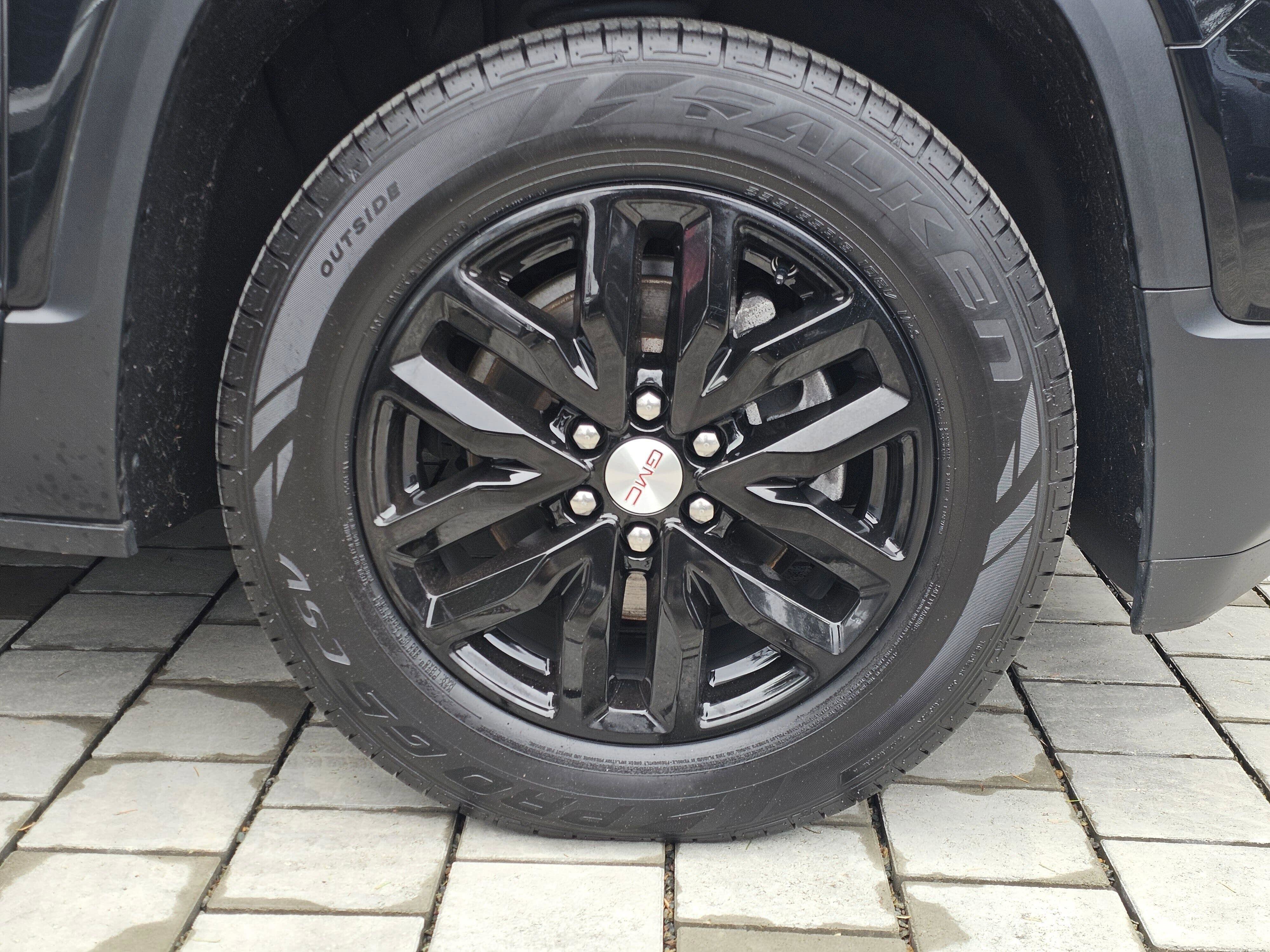 Used 2019 GMC Acadia SLT w/ LPO, Cargo Package AWD/4WD image 8