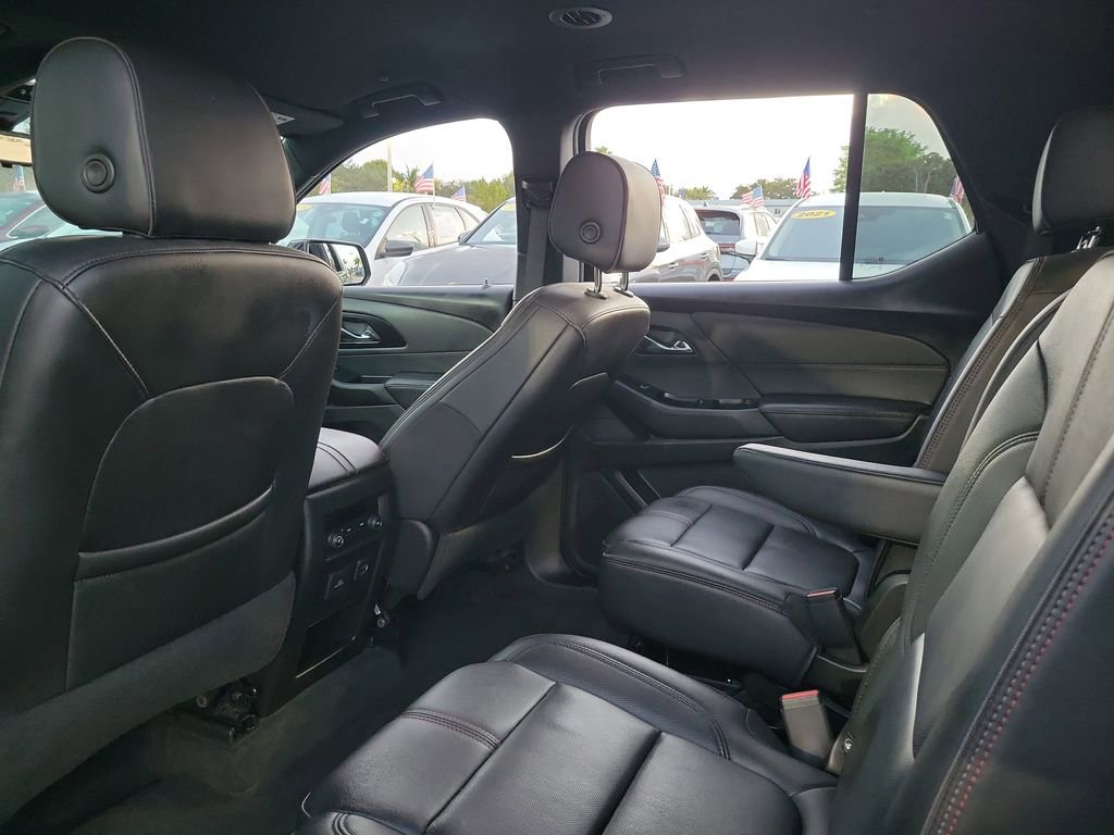 Used 2023 Chevrolet Traverse RS image 7