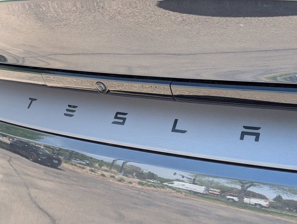 Used 2026 Tesla Model Y Long Range AWD/4WD image 10
