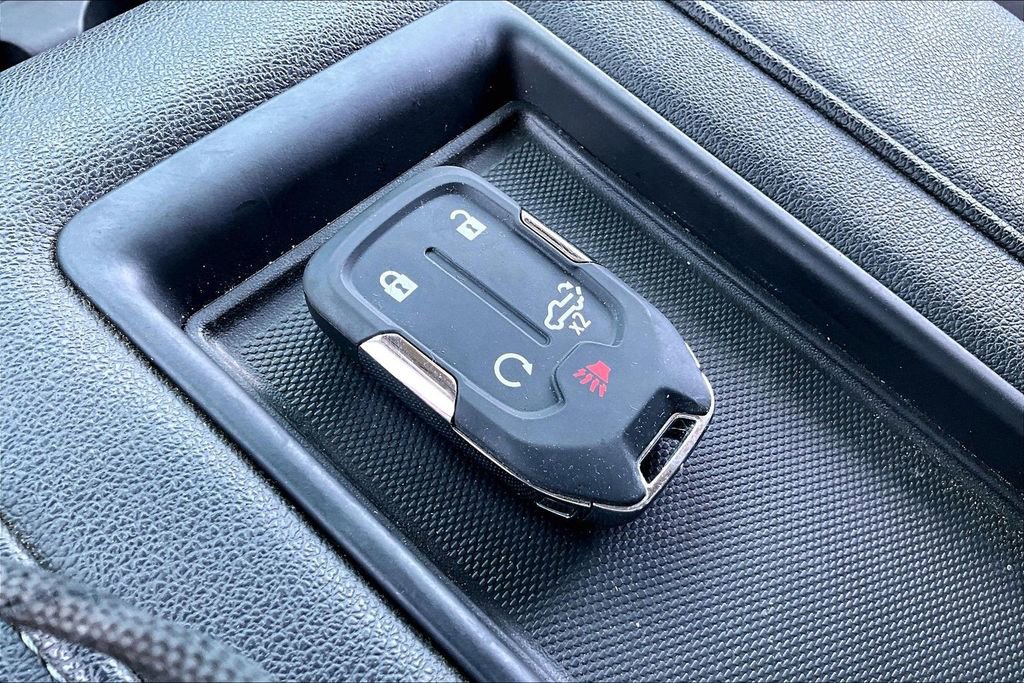 Used 2022 Chevrolet Silverado 2500 LTZ w/ LTZ Plus Package image 35