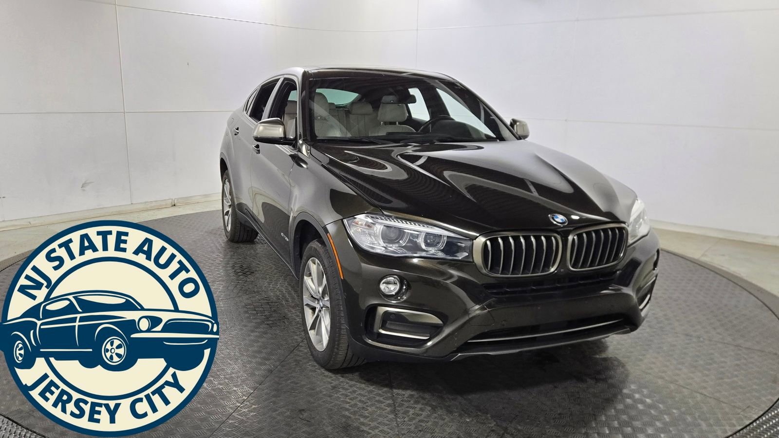 Used 2019 BMW X6 xDrive35i w/ Premium Package image 2