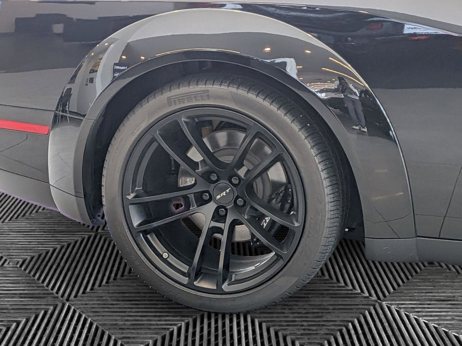 Used 2022 Dodge Challenger SRT Hellcat RWD image 8