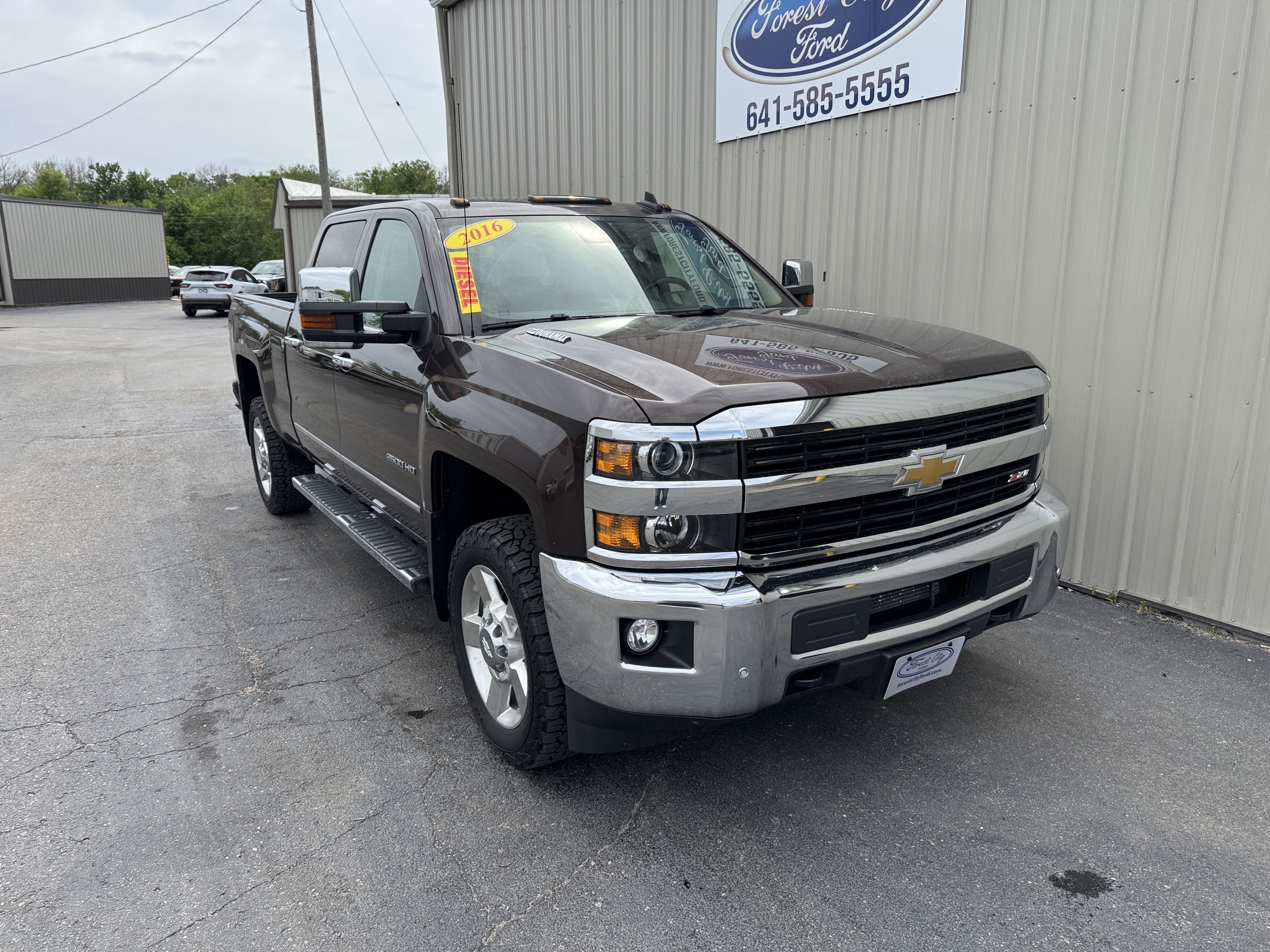 Used 2016 Chevrolet Silverado 2500 LTZ w/ Duramax Plus Package AWD/4WD image 5