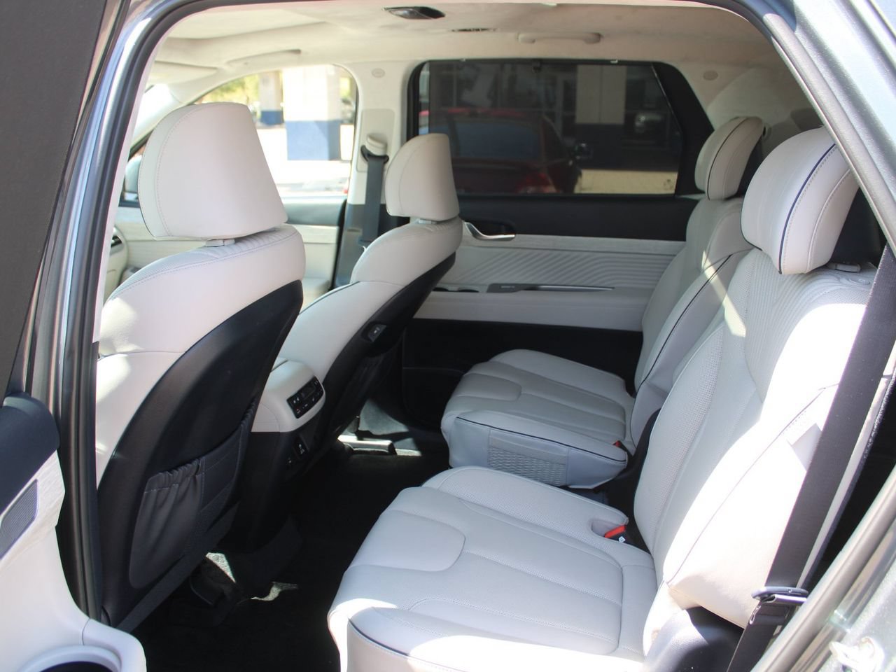 Used 2024 Hyundai Palisade Calligraphy AWD/4WD image 15