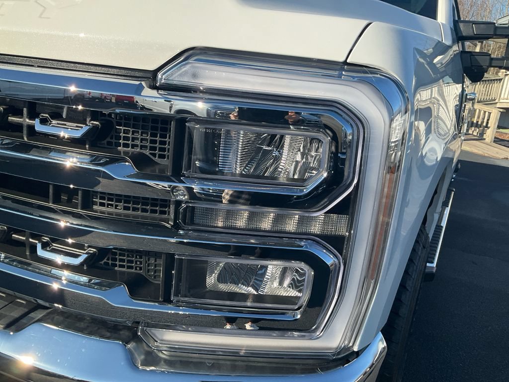 New 2026 Ford F250 Lariat w/ Chrome Package AWD/4WD image 9