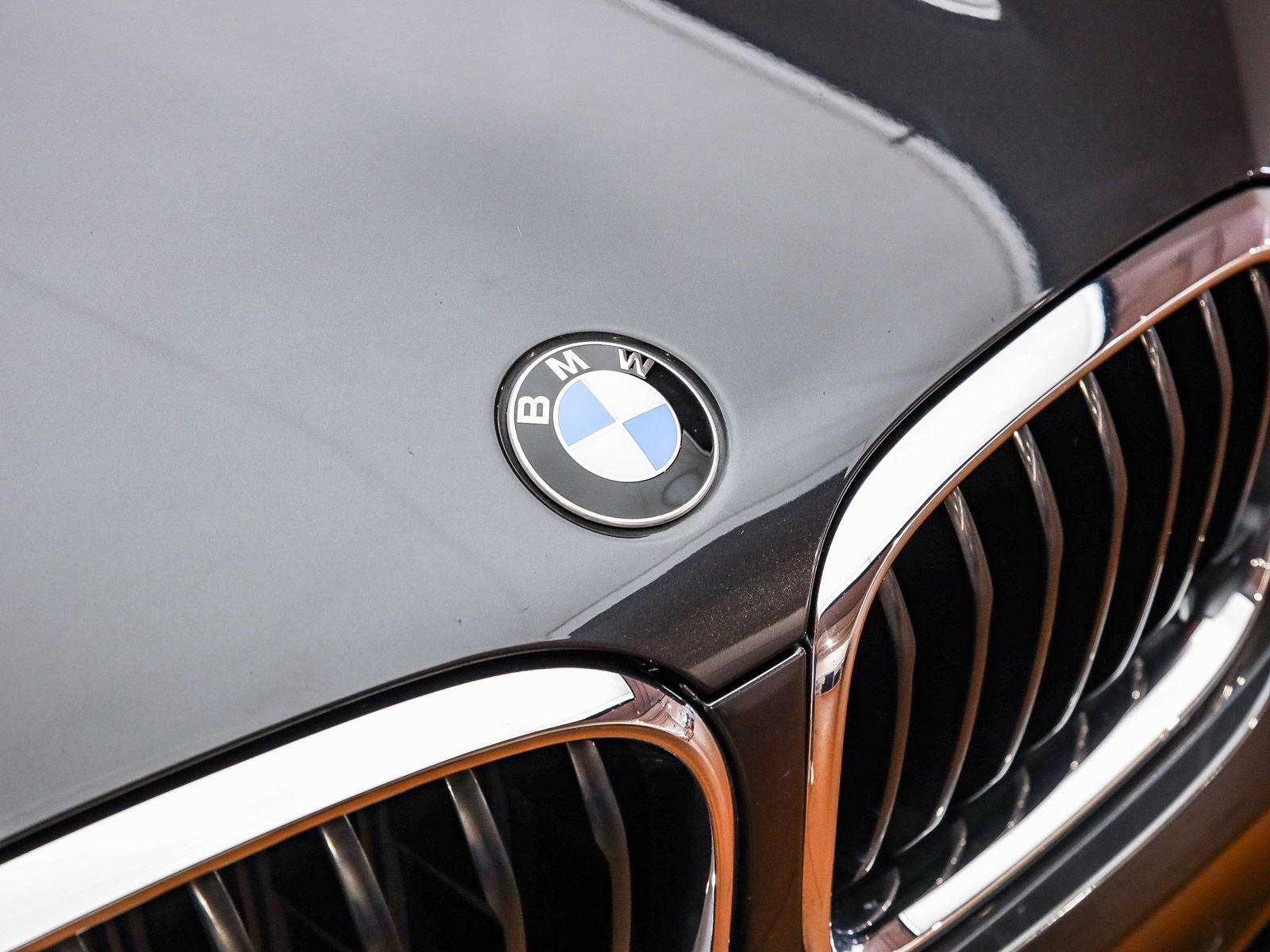 Used 2019 BMW X3 xDrive30i w/ M Sport Package 2 image 9