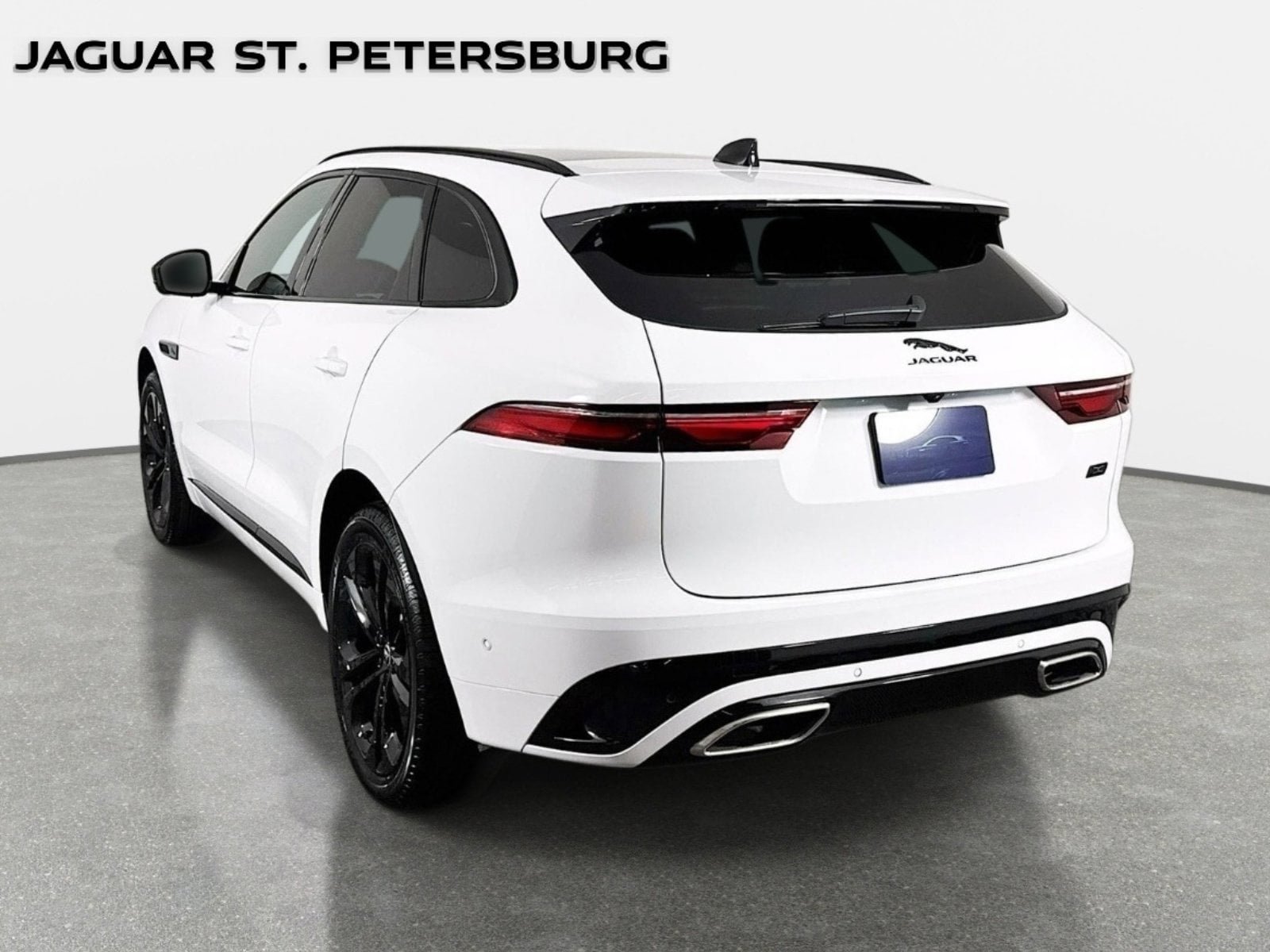 Used 2026 Jaguar F-PACE R-Dynamic S AWD/4WD image 5