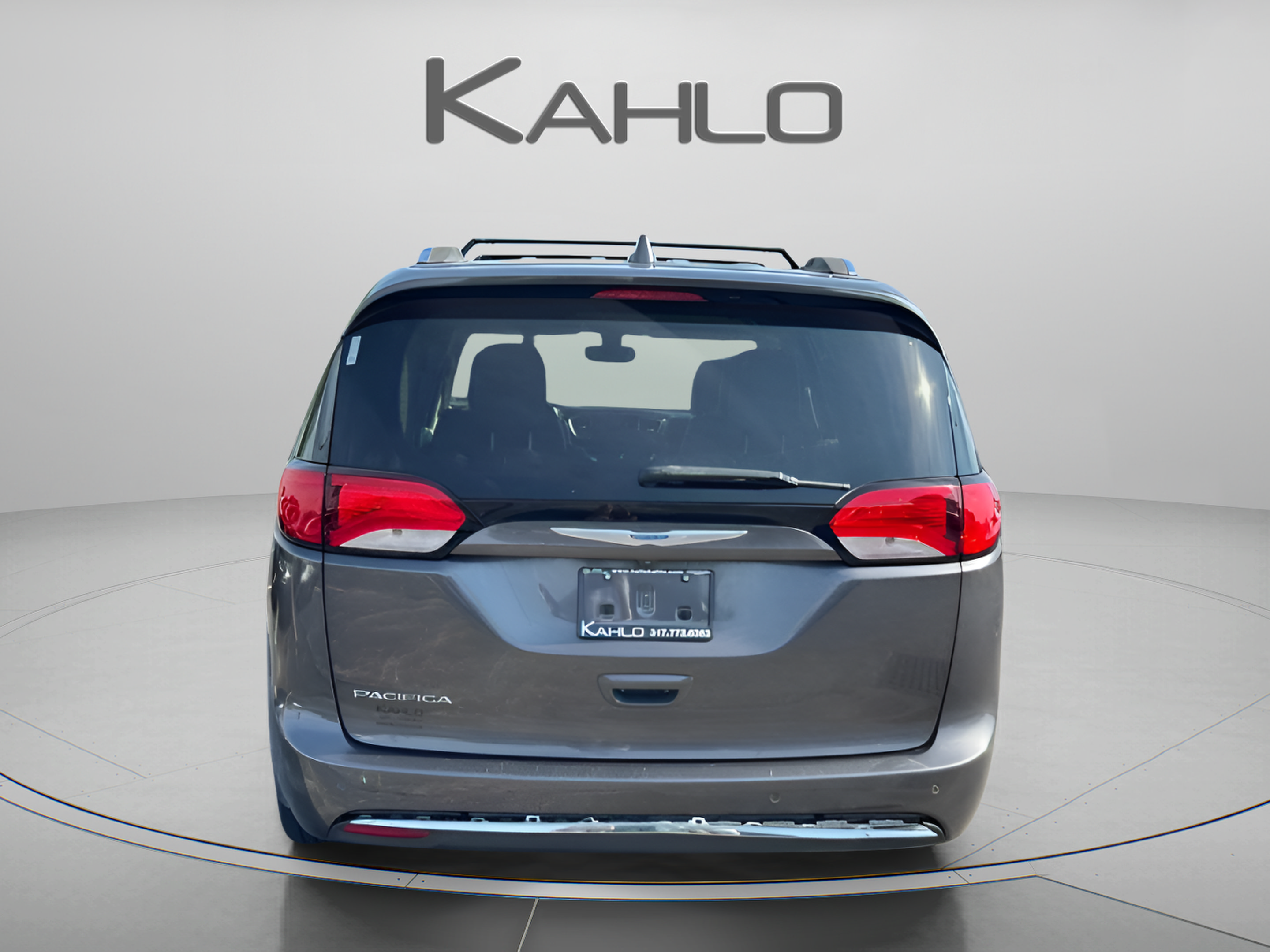 Used 2018 Chrysler Pacifica Touring-L Plus FWD image 3