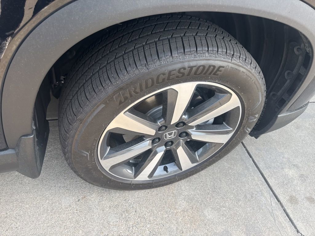 Used 2025 Honda Pilot Elite image 18