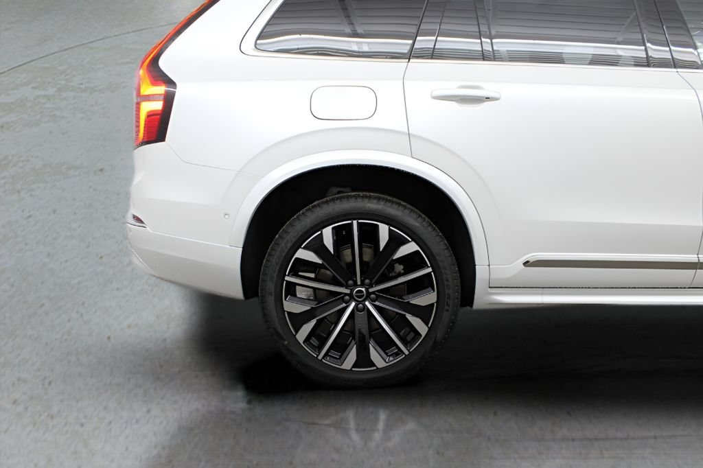 New 2026 Volvo XC90 B6 Ultra w/ Protection Package AWD/4WD image 12