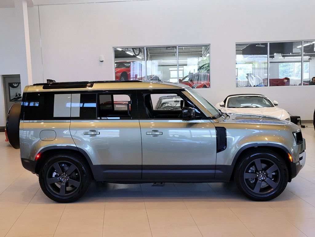 Used 2025 Land Rover Defender 110 S AWD/4WD image 24