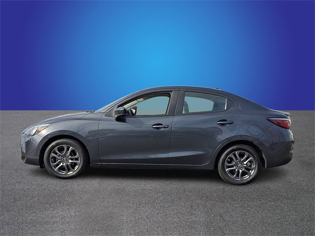 Used 2019 Toyota Yaris LE image 7