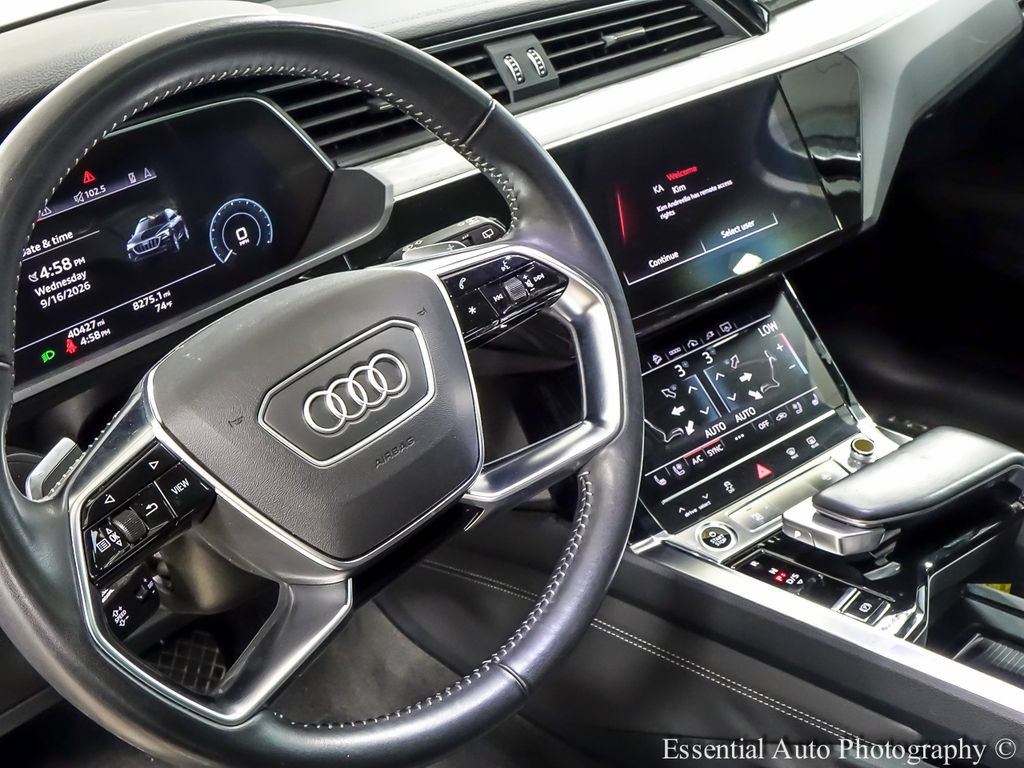 Used 2021 Audi e-tron Premium Plus w/ Premium Plus Package AWD/4WD image 13