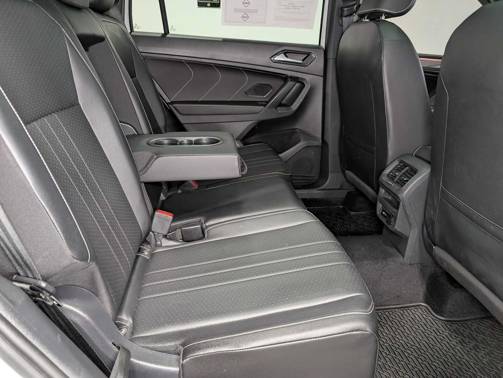 Used 2022 Volkswagen Tiguan SE R-Line AWD/4WD image 43