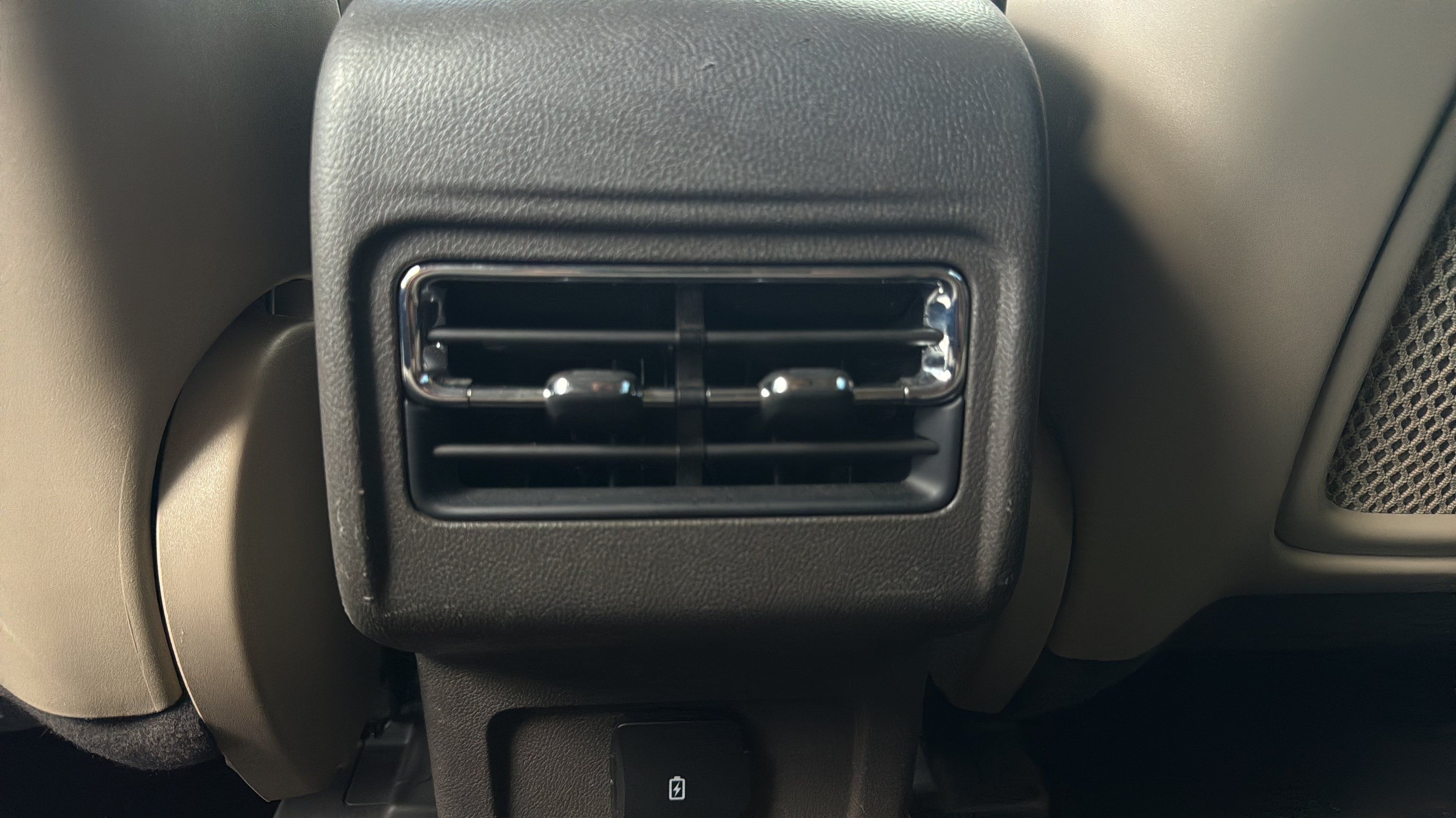 Used 2022 Lincoln Corsair FWD image 22