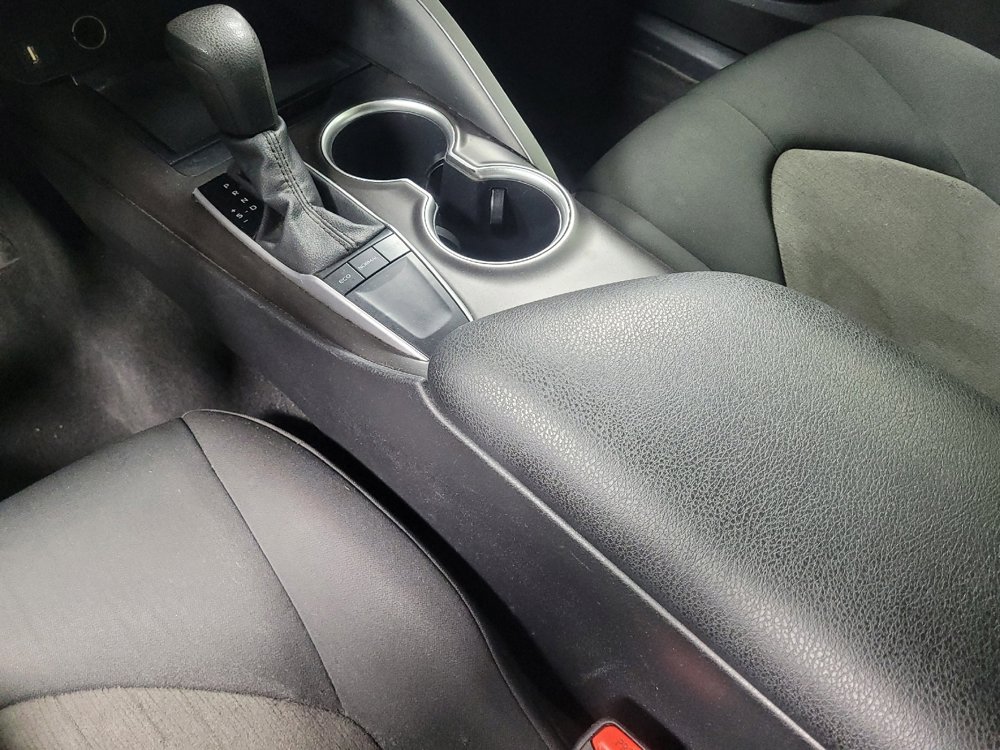 Used 2022 Toyota Camry LE FWD image 26