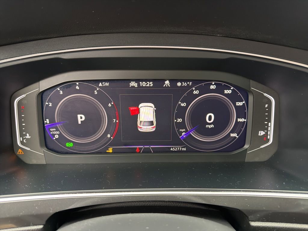 Used 2022 Volkswagen Tiguan SEL R-Line image 24