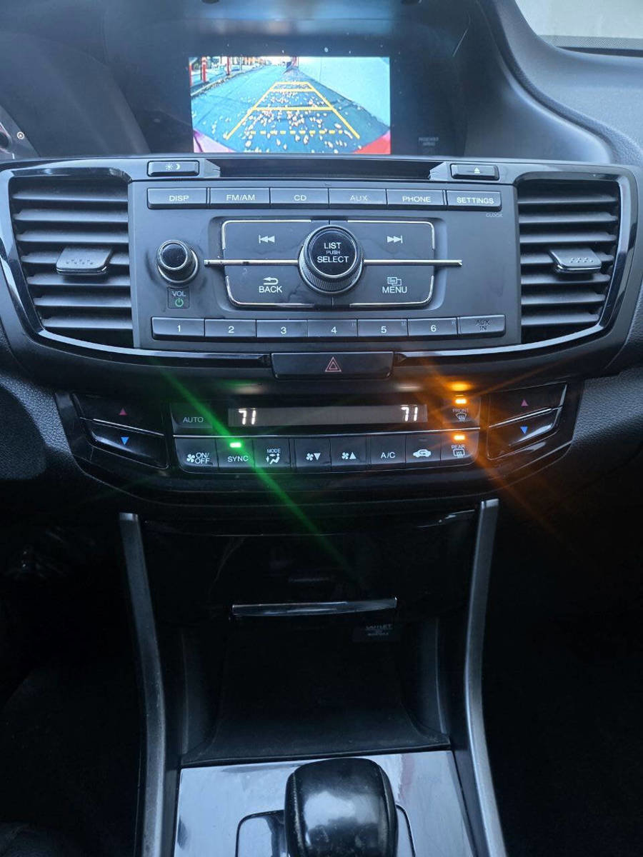 Used 2016 Honda Accord Sport image 13