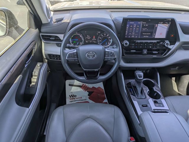 Used 2021 Toyota Highlander Limited FWD image 15