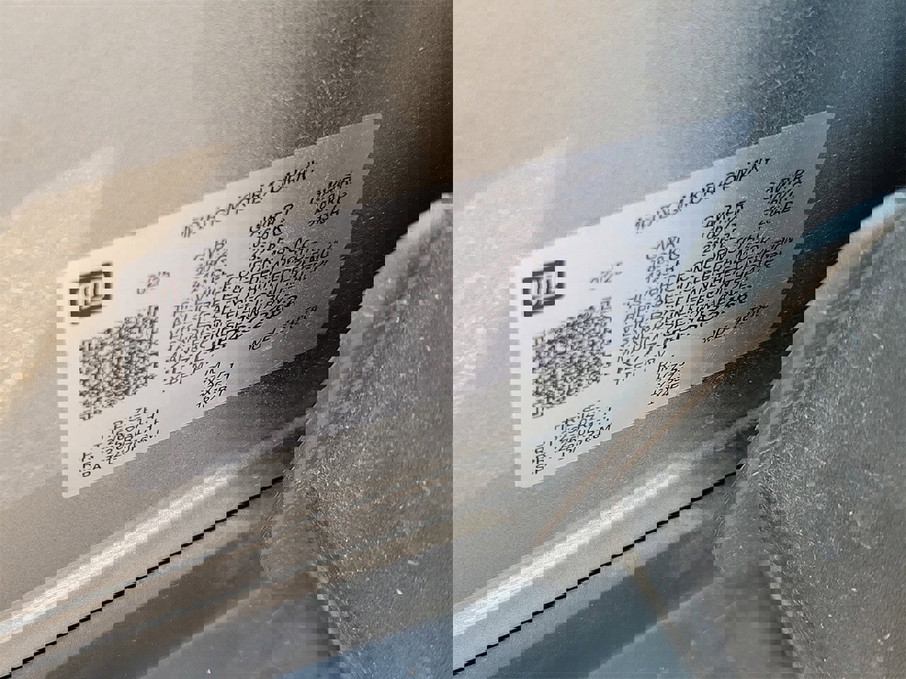 Used 2025 Chevrolet Trax LT w/ LT Convenience Package image 32