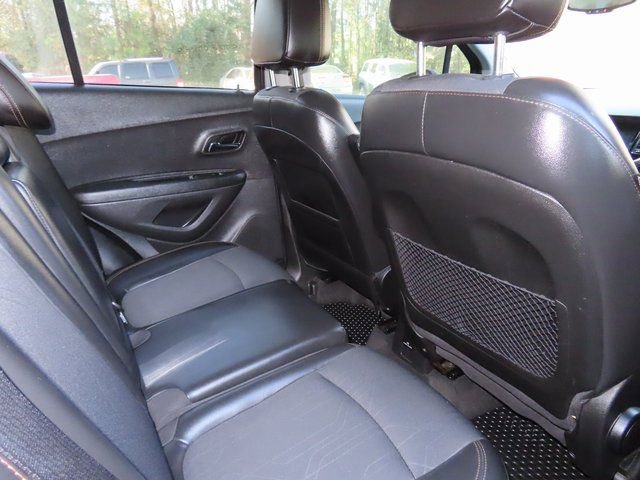 Used 2019 Chevrolet Trax LT w/ Driver Confidence Package FWD image 37