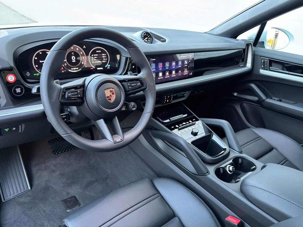 New 2026 Porsche Cayenne Coupe image 4