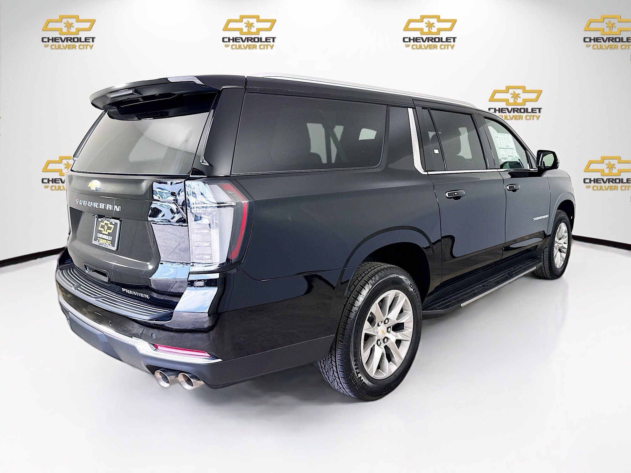 New 2026 Chevrolet Suburban Premier RWD image 8