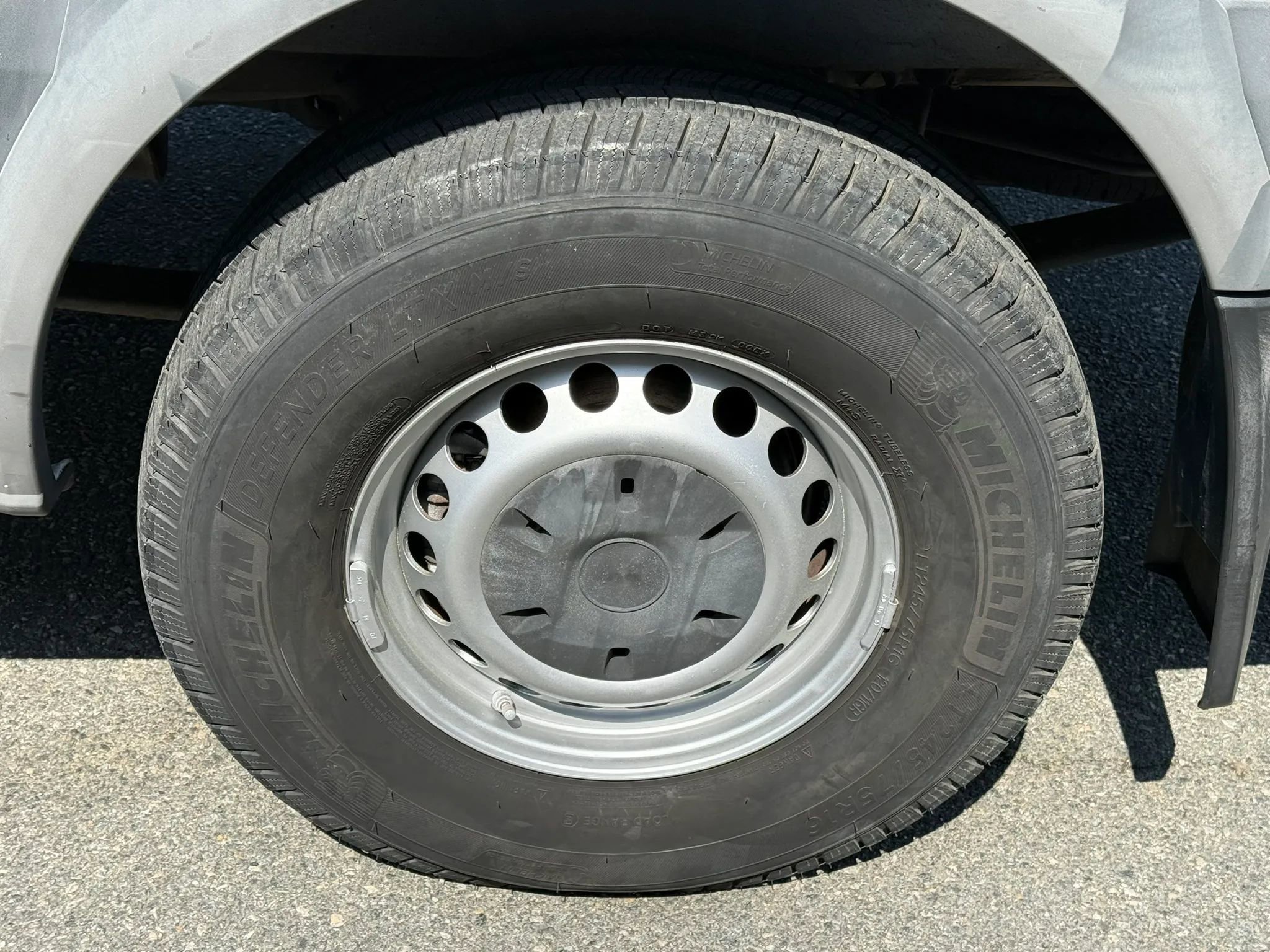 Used 2007 Dodge Sprinter 2500 image 44