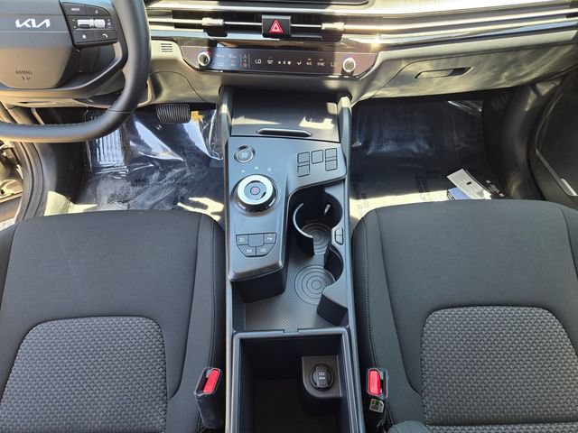 New 2026 Kia Sportage LX FWD image 19