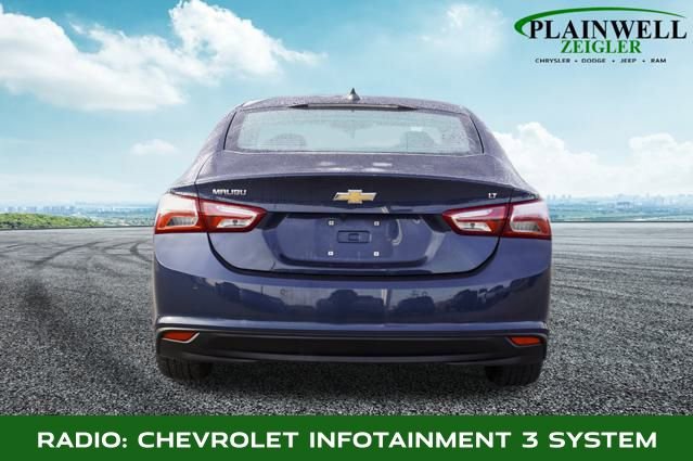 Used 2022 Chevrolet Malibu LT image 3