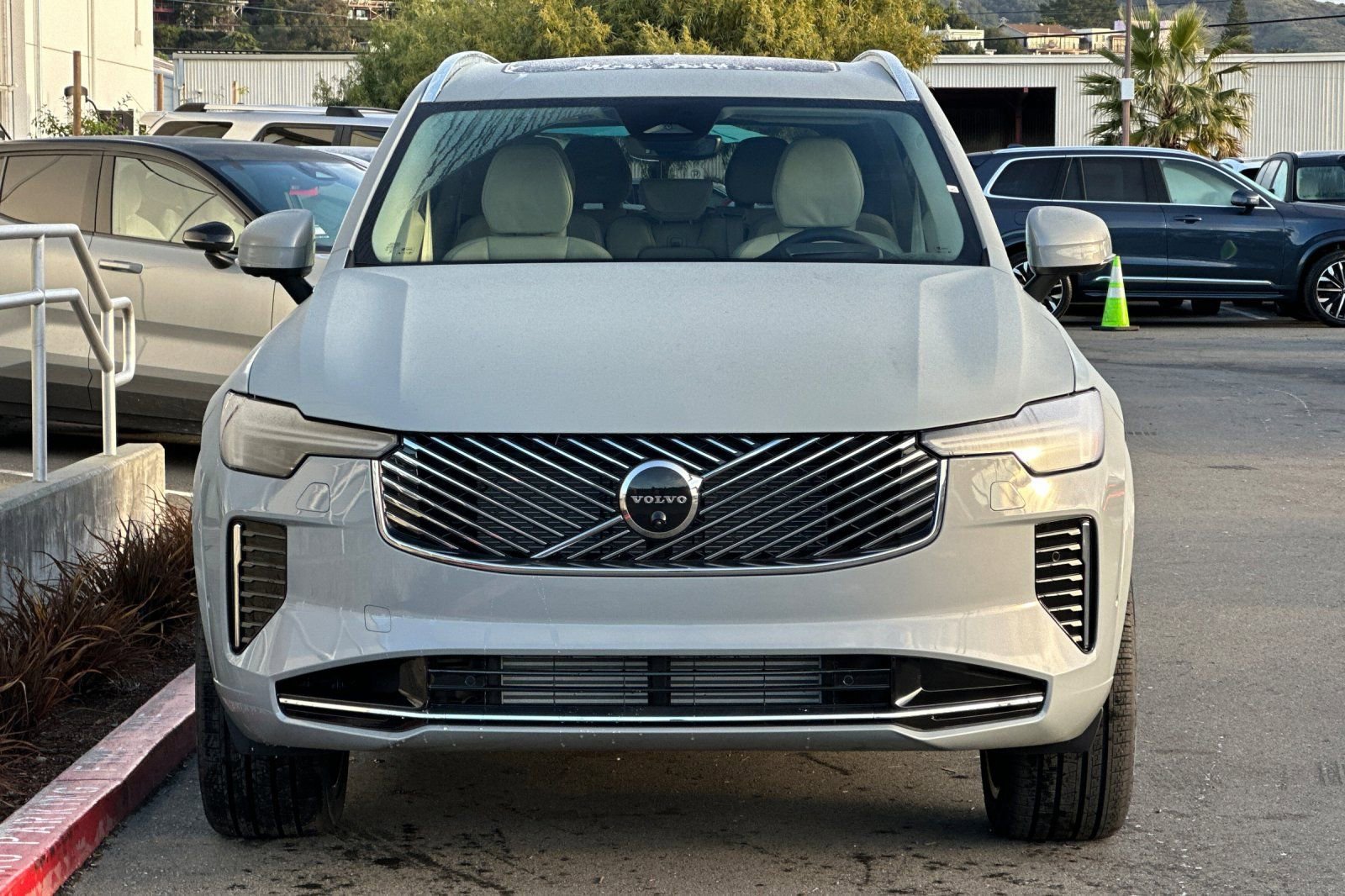 New 2026 Volvo XC90 T8 Ultra w/ Protection Package Premier AWD/4WD image 10