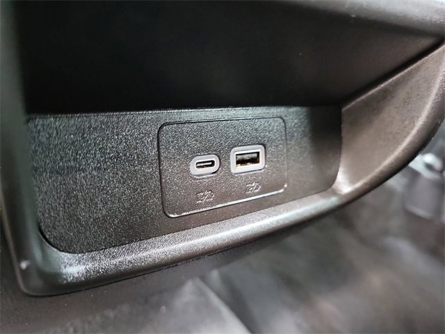 Used 2025 Cadillac XT4 Premium Luxury image 18