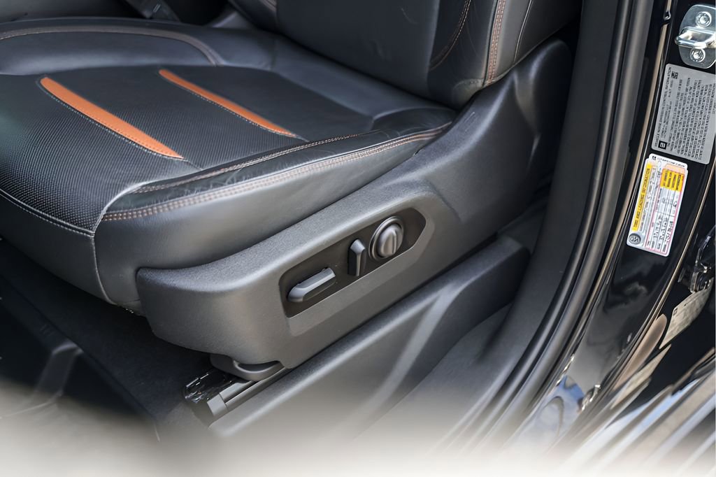 Used 2021 GMC Sierra 2500 AT4 w/ AT4 Premium Plus Package image 11