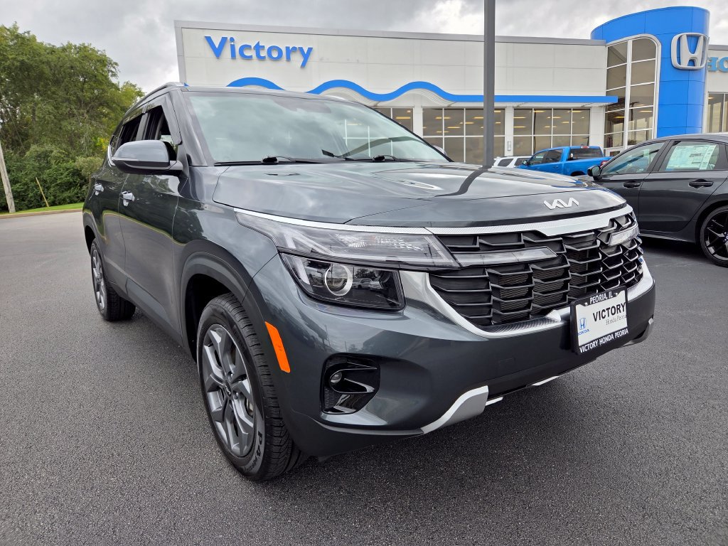 Used 2024 Kia Seltos S AWD/4WD image 1
